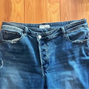 Vervet Women's Classic Blue Crossover Button Distressed Jeans